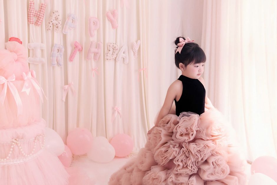 Elegantna obleka Princesa